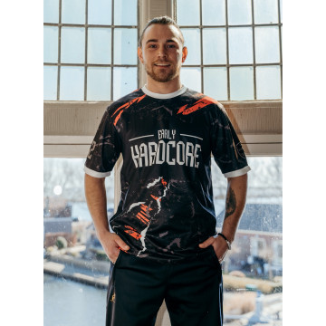 Hard-Wear soccershirt early hardcore is de basis