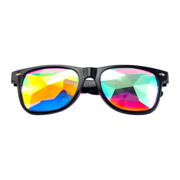 Loud and Clear kaleidoscope glasses wayfarer diamond | black